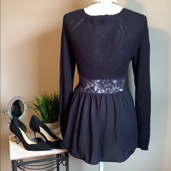 3/$15💕 NWOT Beautiful dress sweater by NY&Company - Picture 2 of 7